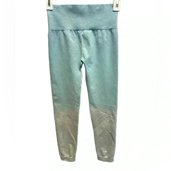 GYMSHARK BLUE OMBRÉ CROPPED CAPRI LEGGINGS - Picture 3 of 4